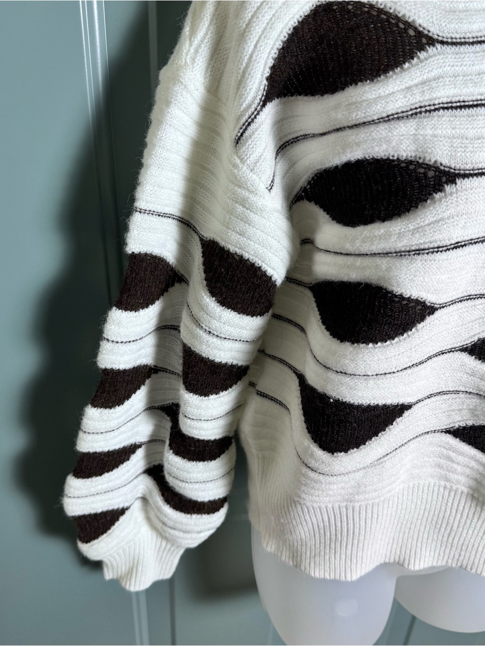 Nanette Lepore Dark Brown White Chunky Knit Sweater Size S Oversized - Picture 4 of 6